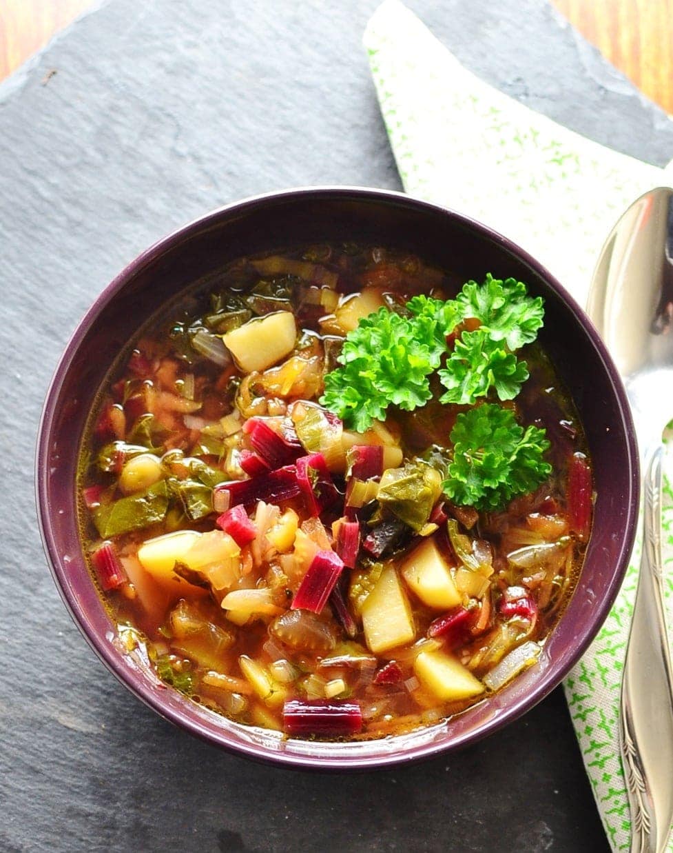 Vegetarian Red Beet Soup - Momma Chef