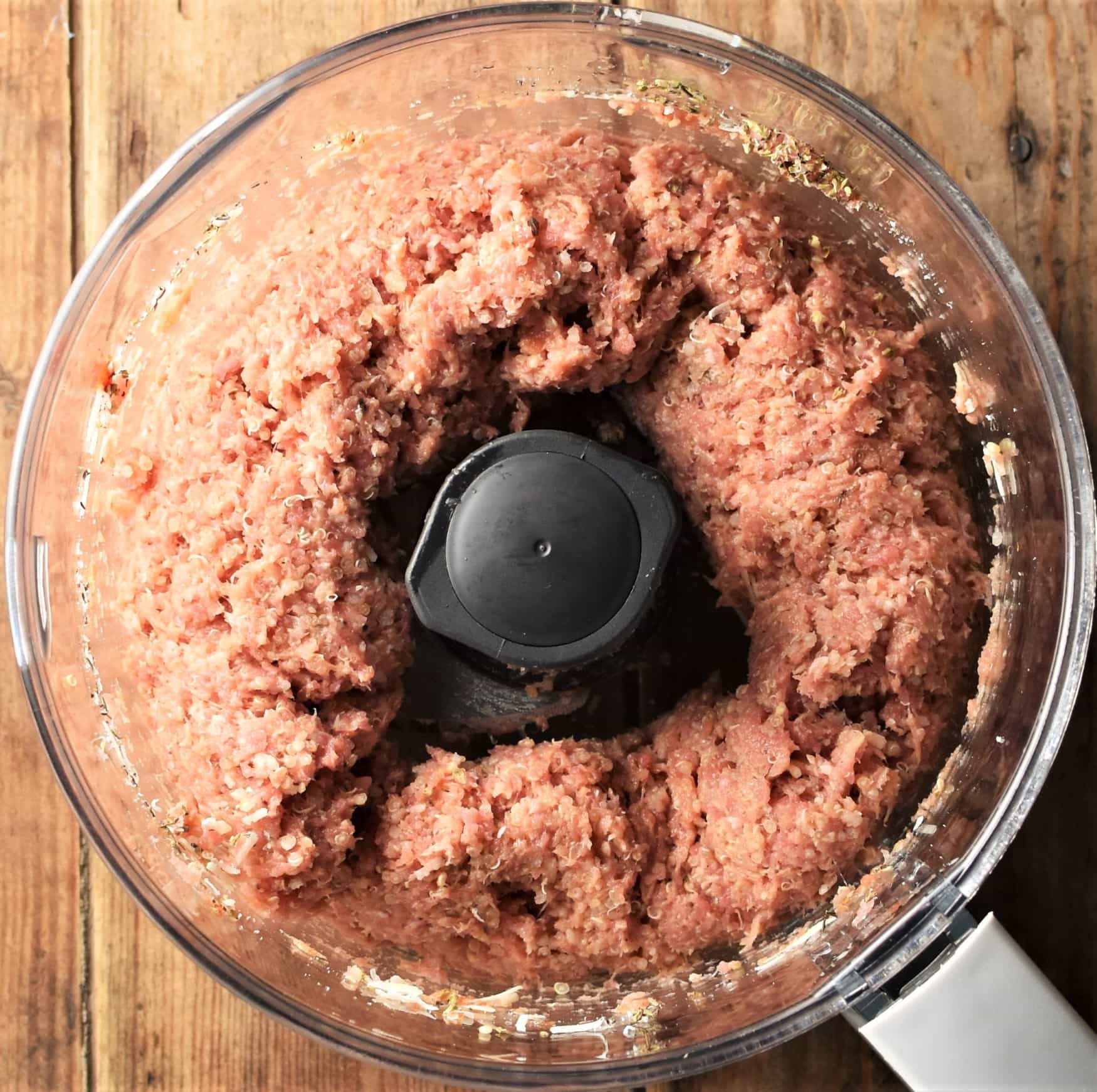 Turkey quinoa meatball mixture in blender.
