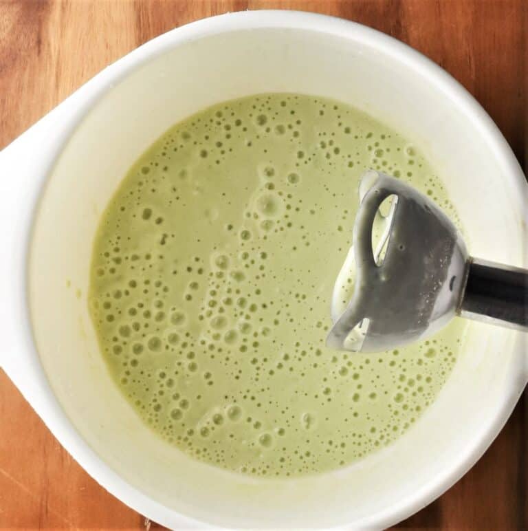 Avocado Berry Muffins Recipe Everyday Healthy Recipes